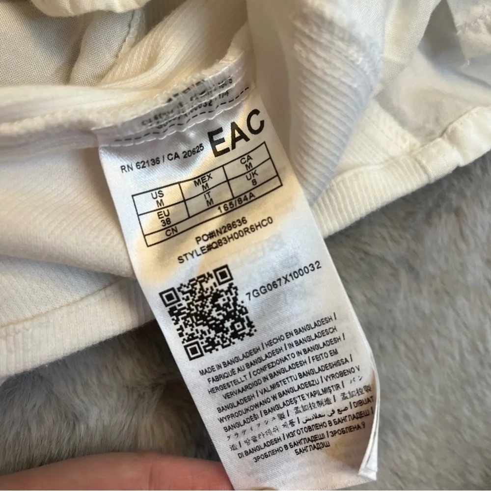 Guess White Short Sleeve Button Down Shirt - Picture 12 of 12